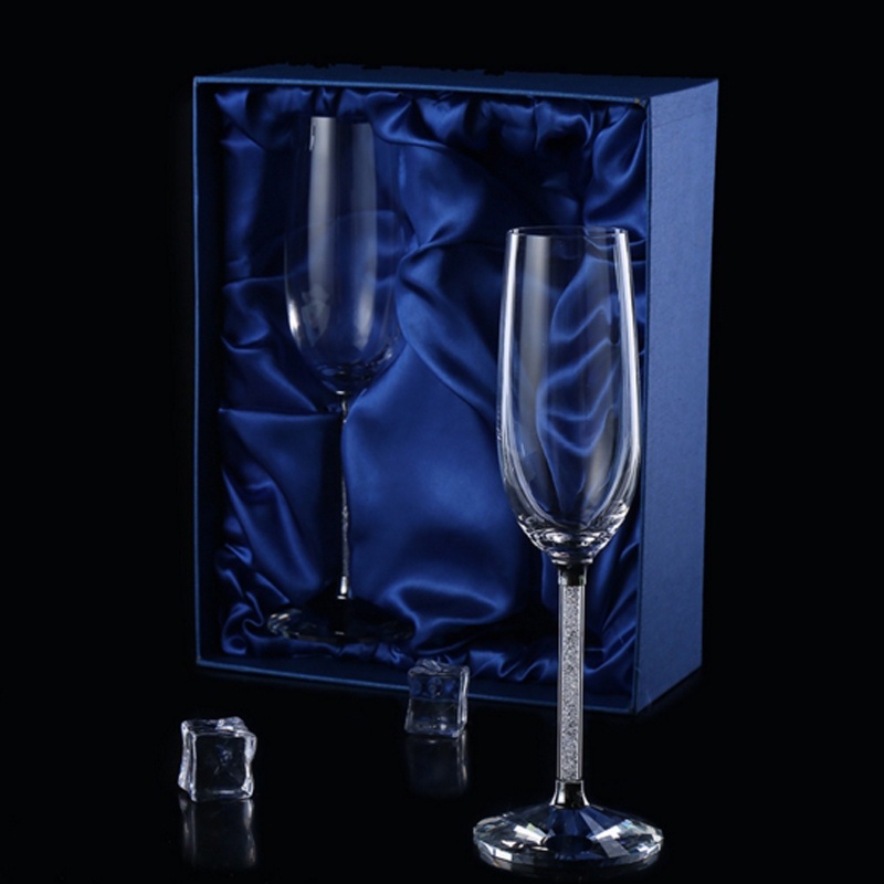 Creative Wedding Wine Glass cu - Champagne Flute Pair 评论和价格