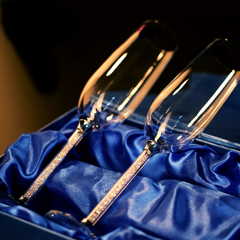 Creative Wedding Wine Glass cu - Champagne Flute Pair 评论和价格